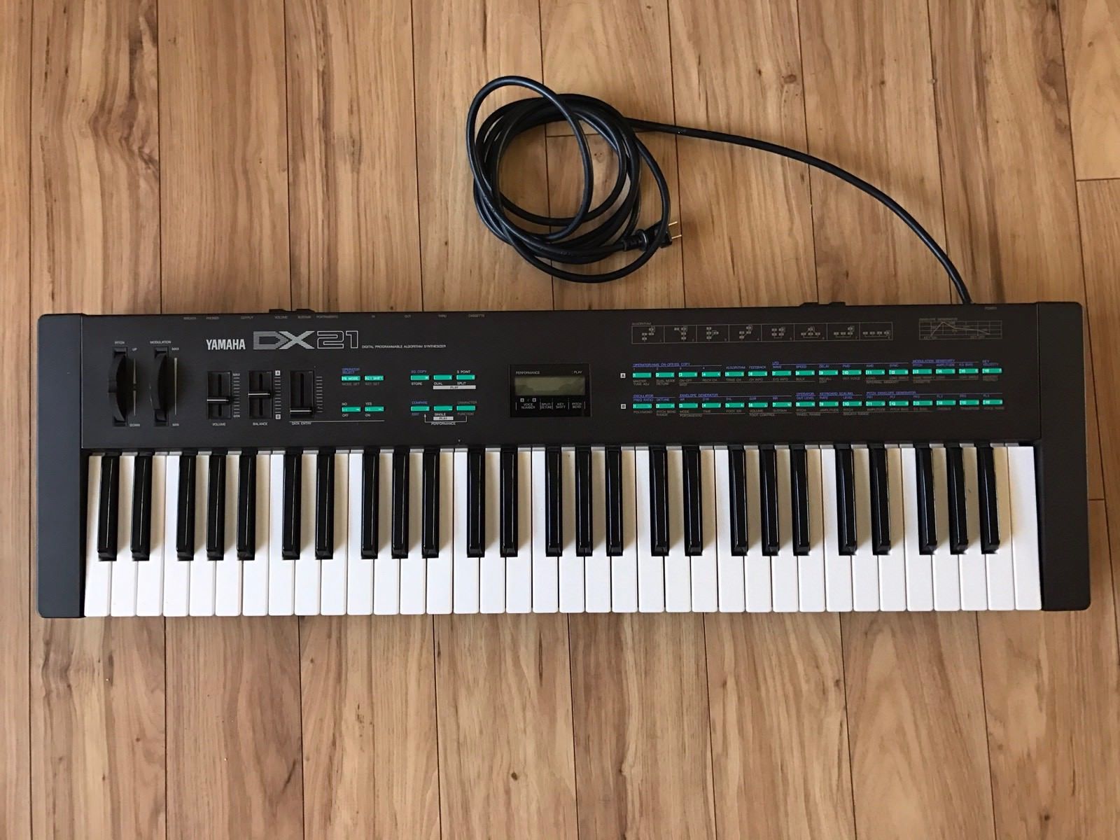 Yamaha dx. Yamaha dx21. Синтезатор Ямаха dx60. Yamaha dx21 Slider. Yamaha dx300.