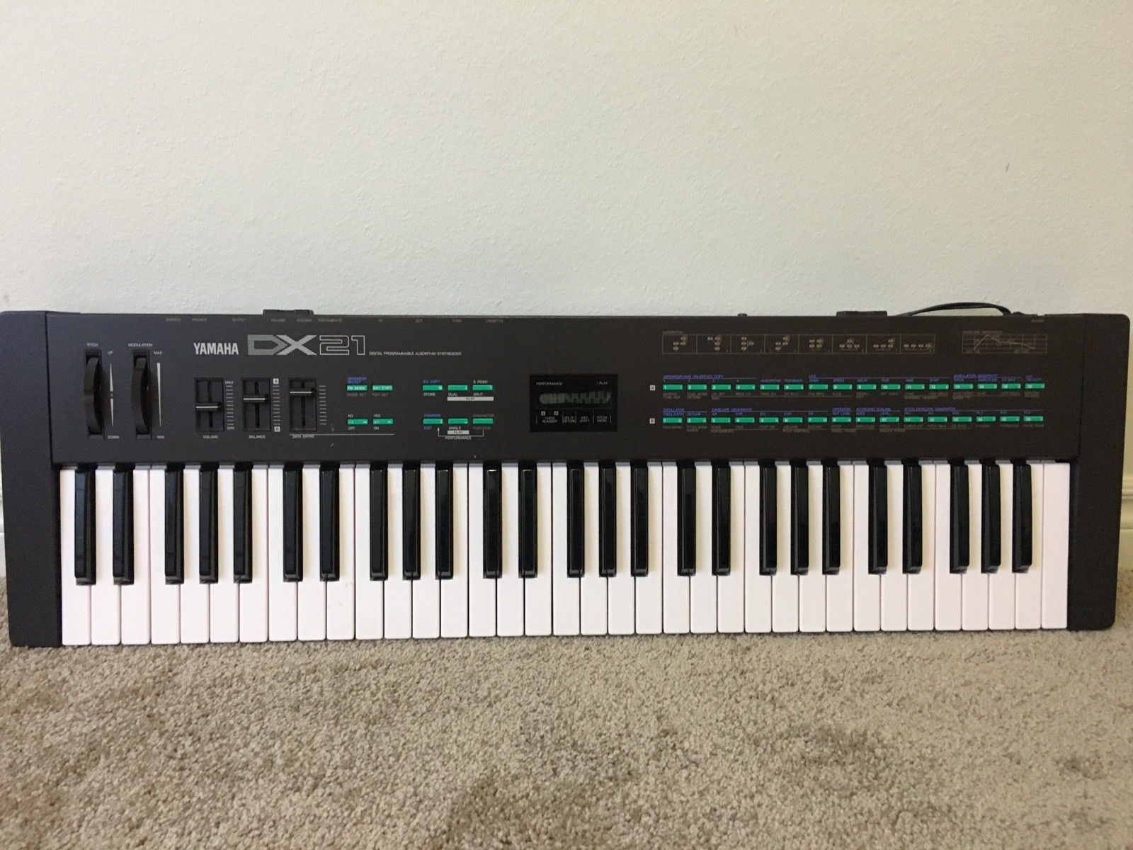 Yamaha dx. Yamaha dx21. Ямаха dx21 синтезатор. Yamaha dx21 потенциометр. Yamaha DX 17.