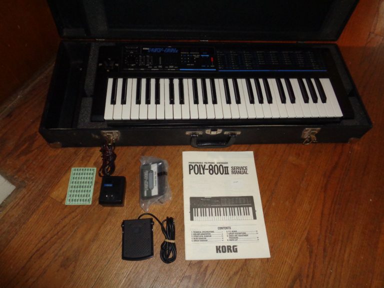 korg poly 800 battery