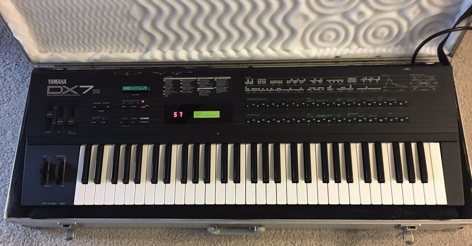 Yamaha dx. Синтезатор Yamaha dx7. Yamaha dx7 VST. Yamaha DX-305. Yamaha dx7 Case.